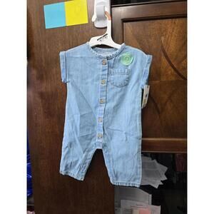 3m brand new little planet, by carter's outfit.Item 846